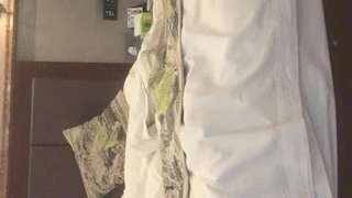 为什么床上会有隐翅虫二叔找了个小的，跟我聊的很开心，偷摸的给他偷了减介内查勘