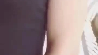骚骚妹子超性感黑丝袜约啪，太耗体力了要喝满口现榨豆浆补充营养～
