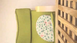 小巧的女友在热辣而沉重的会话中被操
